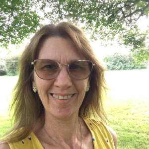 Lynne Peters